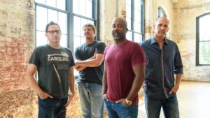07/16 – Hootie & the Blowfish – Summer Camp with Trucks Tour